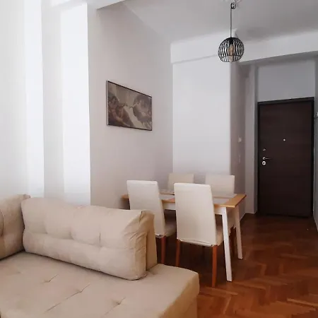 Calm & Cozy Corner Apartment Athens