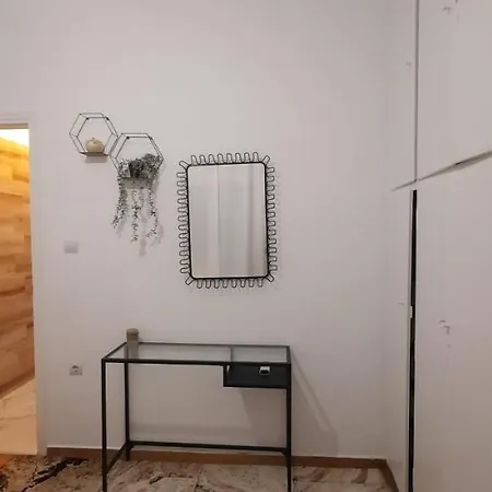 Calm & Cozy Corner Athen